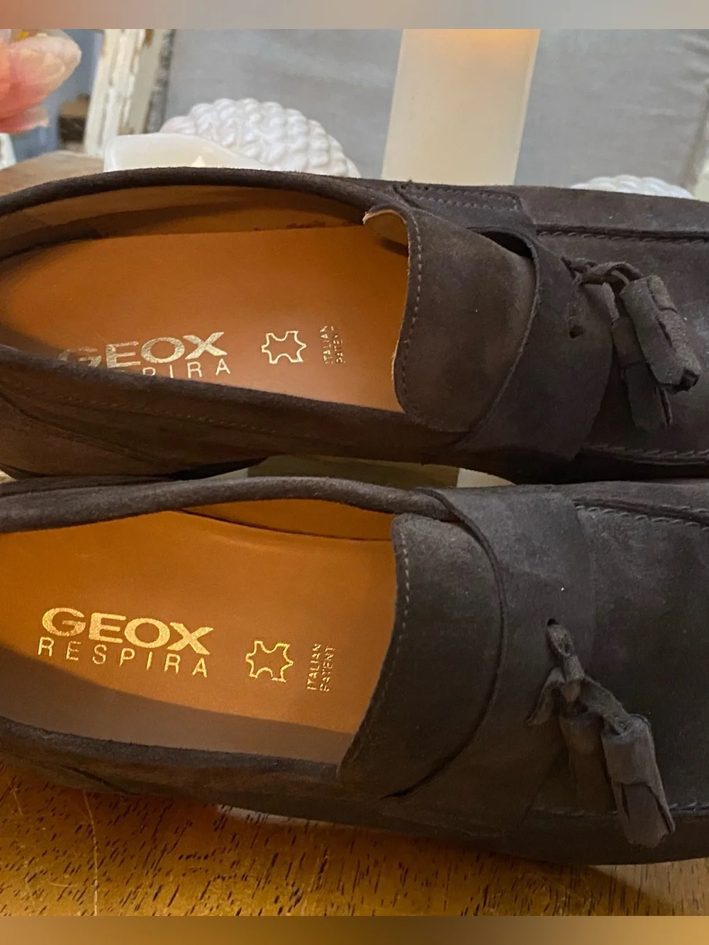 Geox Wilburg Suede Tassel Loafer in dark brown…size 41 or US Size 8.